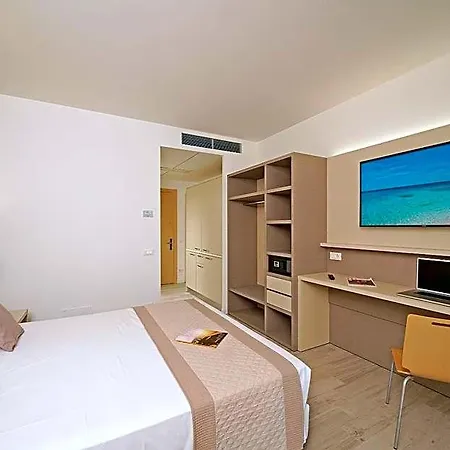 Hotel A Frontemare