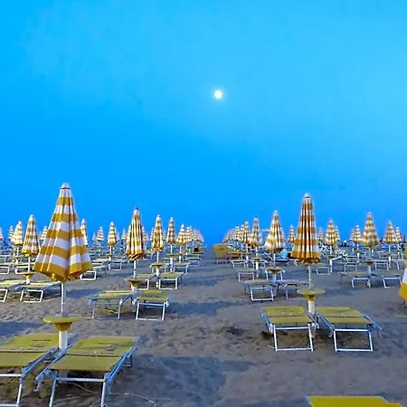 A Frontemare Hotel Lido di Jesolo