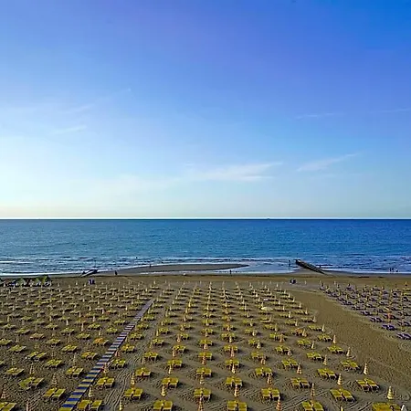 Hotel A Frontemare