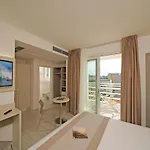 A Frontemare Hotel