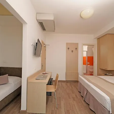 Ξενοδοχείο A Frontemare 3*